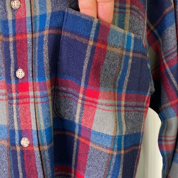 Pendleton Vintage Plaid Long Sleeve Button Down Shirt Pure Virgin Wool Made USA - Picture 4 of 16